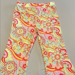 Women’s retro bell bottom pants size medium.